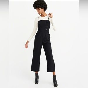 Abercrombie & Fitch Cropped Jumpsuit, Color Black, Size XLT.
